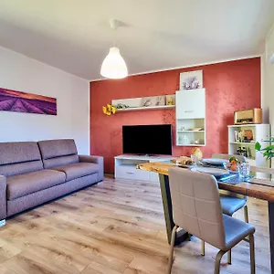 Apartment Lara's, Varenna